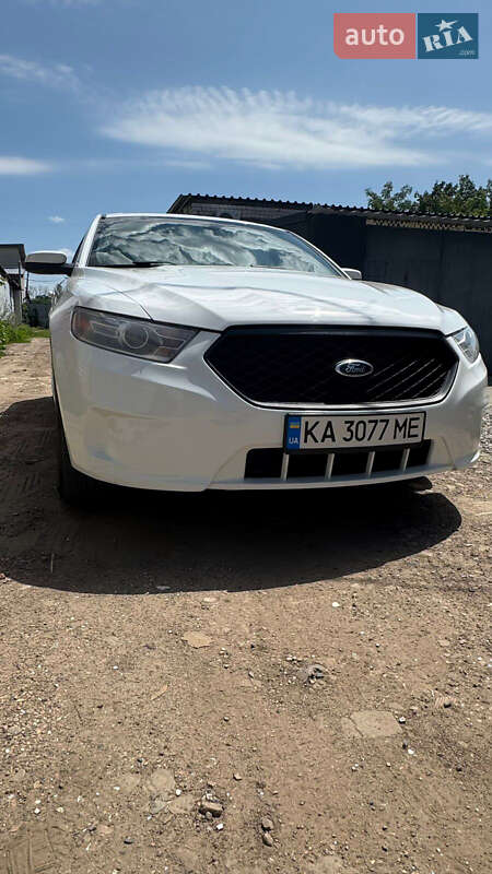 Седан Ford Taurus 2014 в Харкові