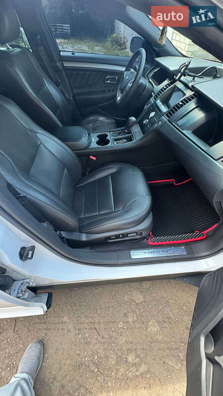 Седан Ford Taurus 2014 в Харкові