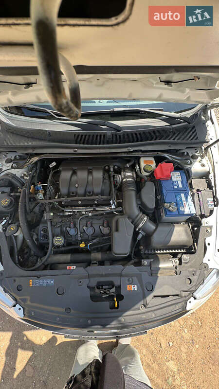Седан Ford Taurus 2014 в Харкові