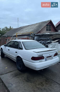 Седан Ford Taurus 1993 в Коростені