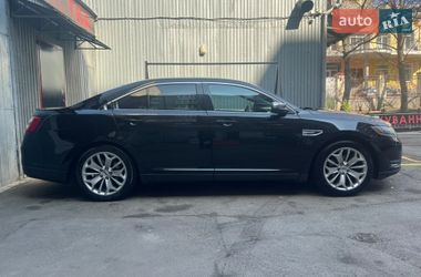 Ford Taurus  2016