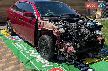 Ford Taurus  2016