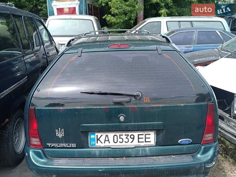 Универсал Ford Taurus