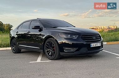 Ford Taurus  2016