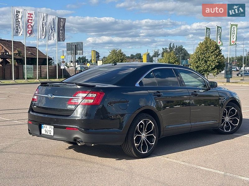Седан Ford Taurus 2014 в Обухове