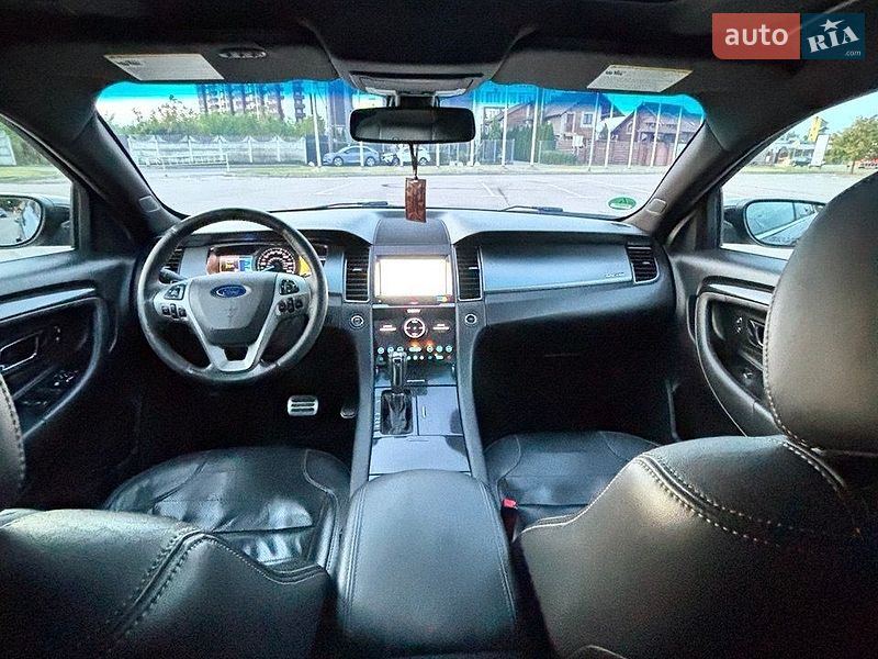 Седан Ford Taurus 2014 в Обухове