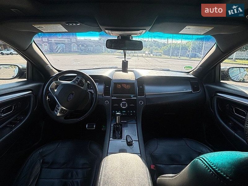 Седан Ford Taurus 2014 в Обухове