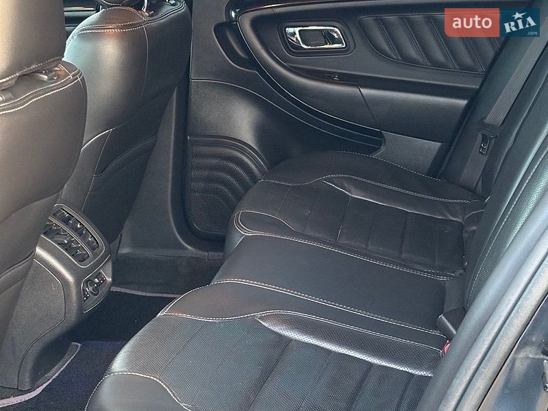 Седан Ford Taurus 2014 в Обухове