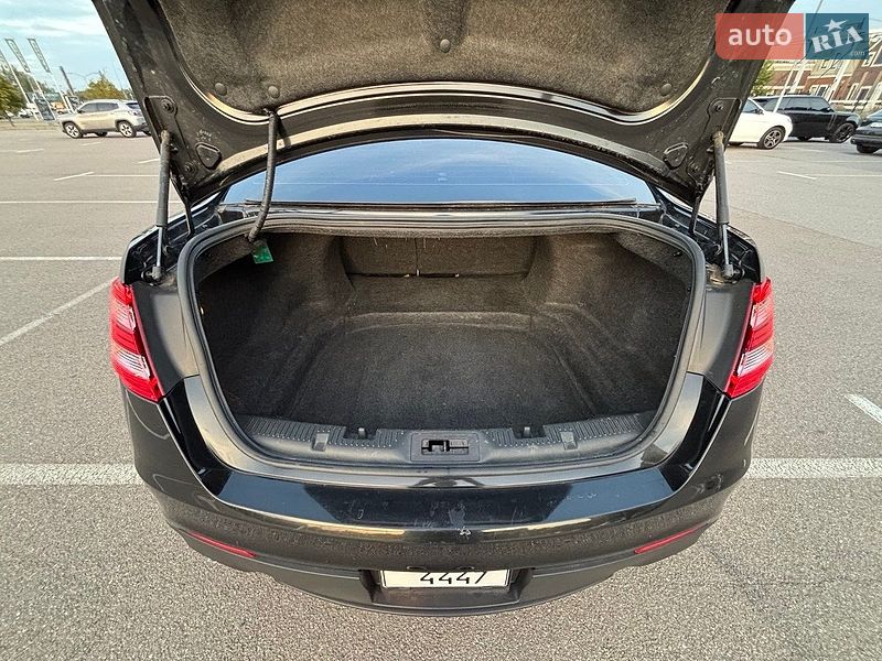 Седан Ford Taurus 2014 в Обухове