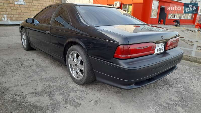 Купе Ford Thunderbird