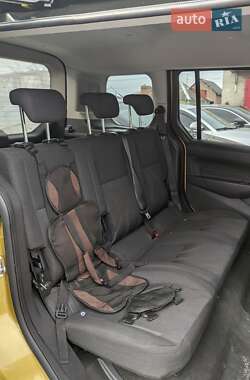 Ford Tourneo Connect  2013