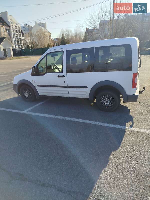 Минивэн Ford Tourneo Connect