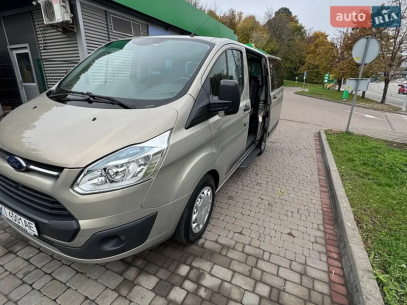 Ford Tourneo Custom