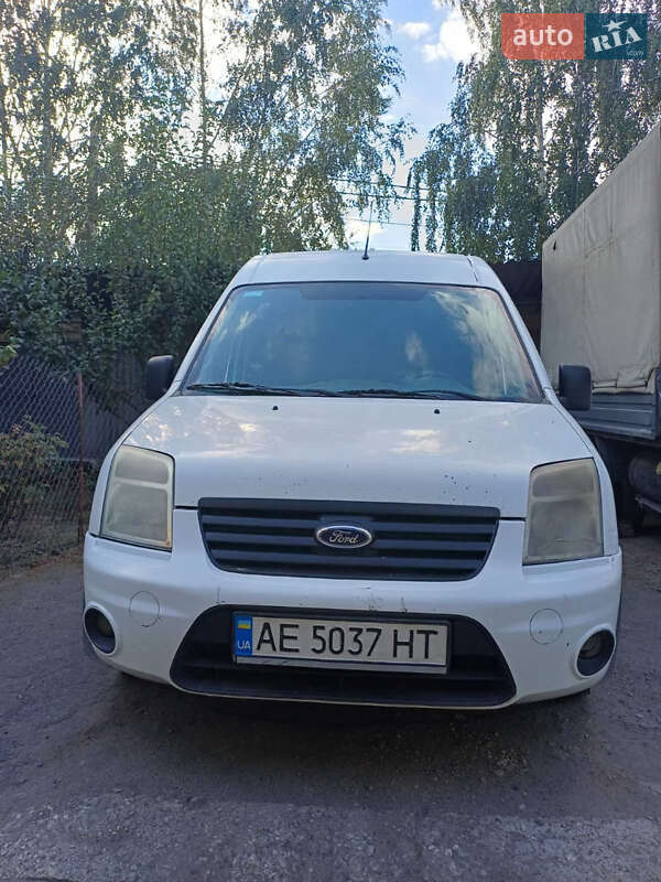 Вантажівки Ford Transit Connect