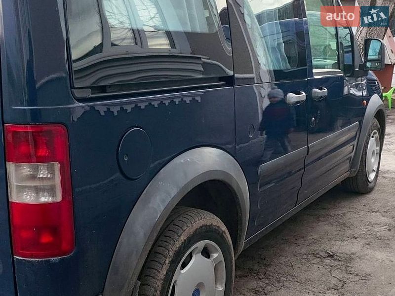 Мінівен Ford Transit Connect 2005 в Гощі