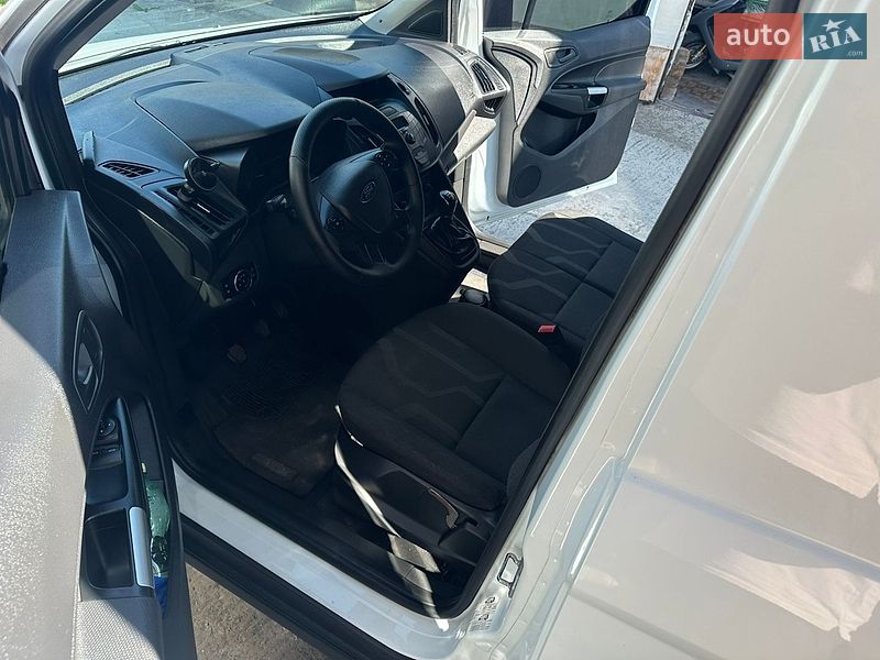 Грузовой фургон Ford Transit Connect 2018 в Бабинцам