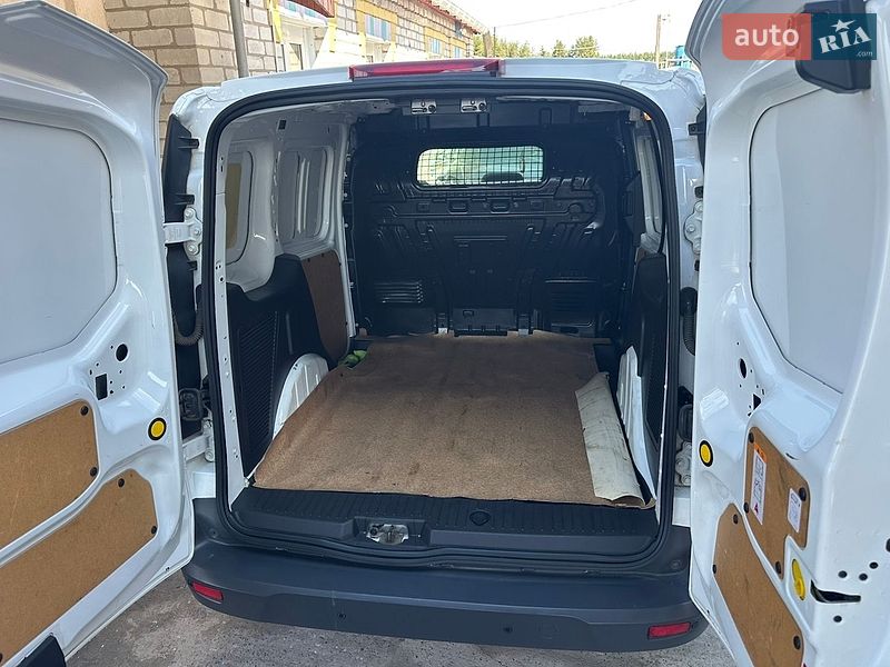 Грузовой фургон Ford Transit Connect 2018 в Бабинцам