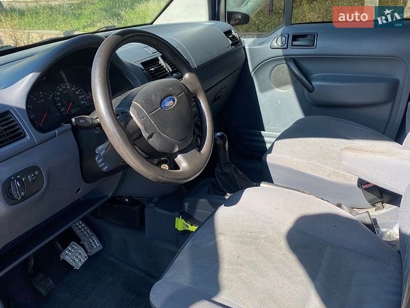 Минивэн Ford Transit Connect 2006 в Новоархангельске