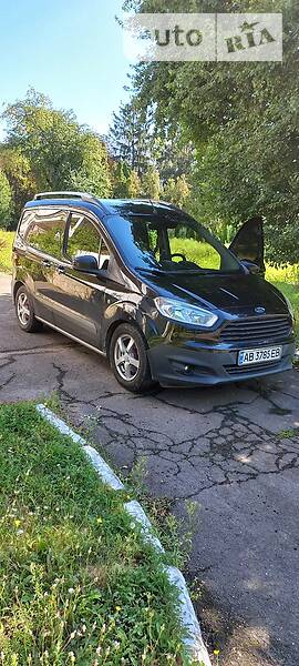 Мінівен Ford Transit Courier