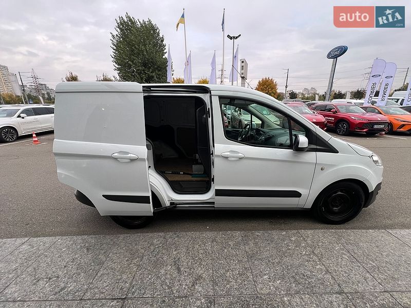 Грузовой фургон Ford Transit Courier 2014 в Киеве