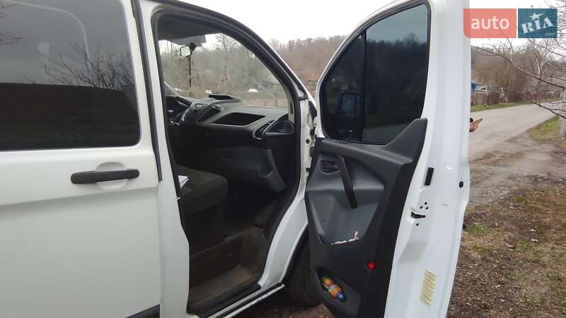Минивэн Ford Transit Custom 2015 в Лубнах