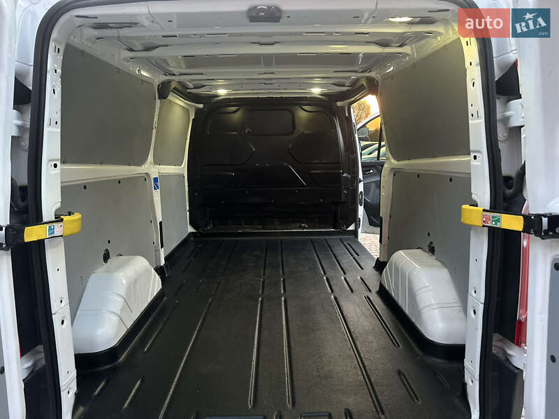 Вантажний фургон Ford Transit Custom 2016 в Береговому