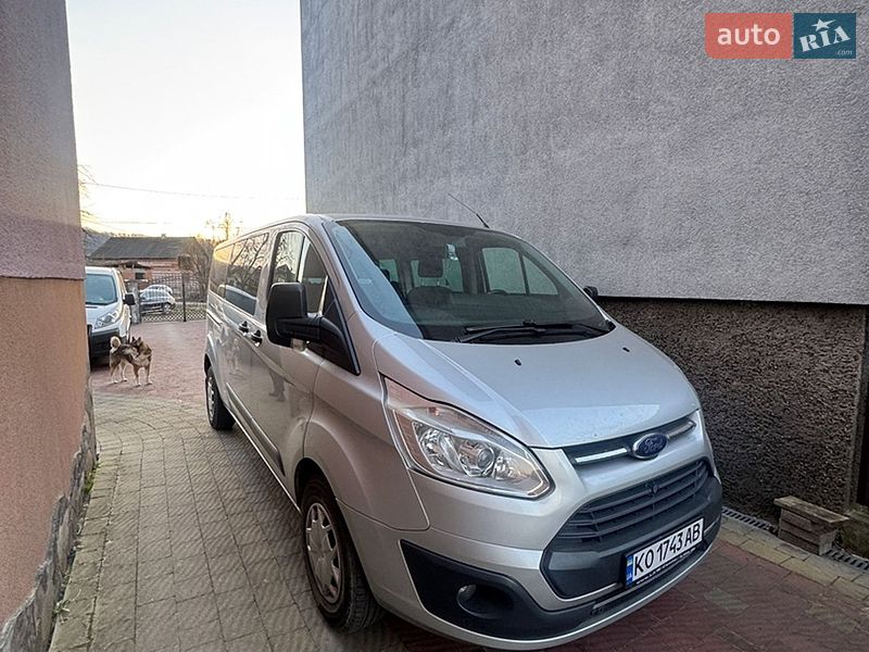Минивэн Ford Transit Custom 2016 в Сваляве