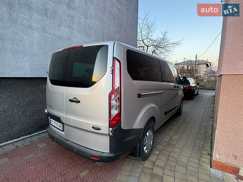 Минивэн Ford Transit Custom 2016 в Сваляве