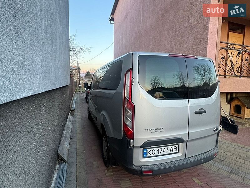 Минивэн Ford Transit Custom 2016 в Сваляве