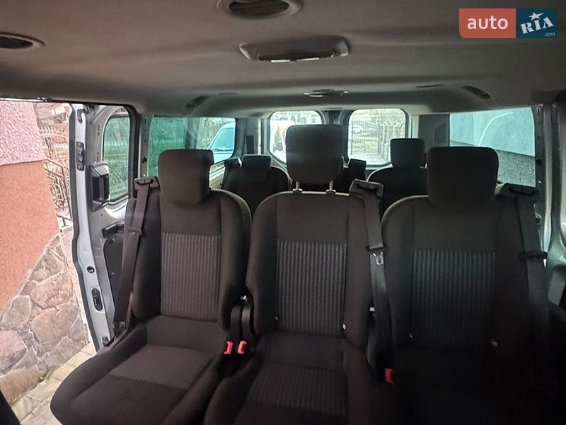Минивэн Ford Transit Custom 2016 в Сваляве
