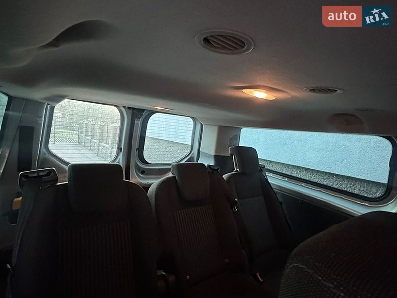 Минивэн Ford Transit Custom 2016 в Сваляве