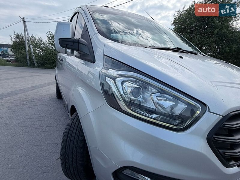 Грузовой фургон Ford Transit Custom 2018 в Львове