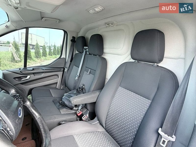 Грузовой фургон Ford Transit Custom 2018 в Львове
