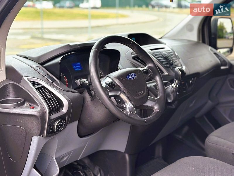 Грузовой фургон Ford Transit Custom 2015 в Киеве