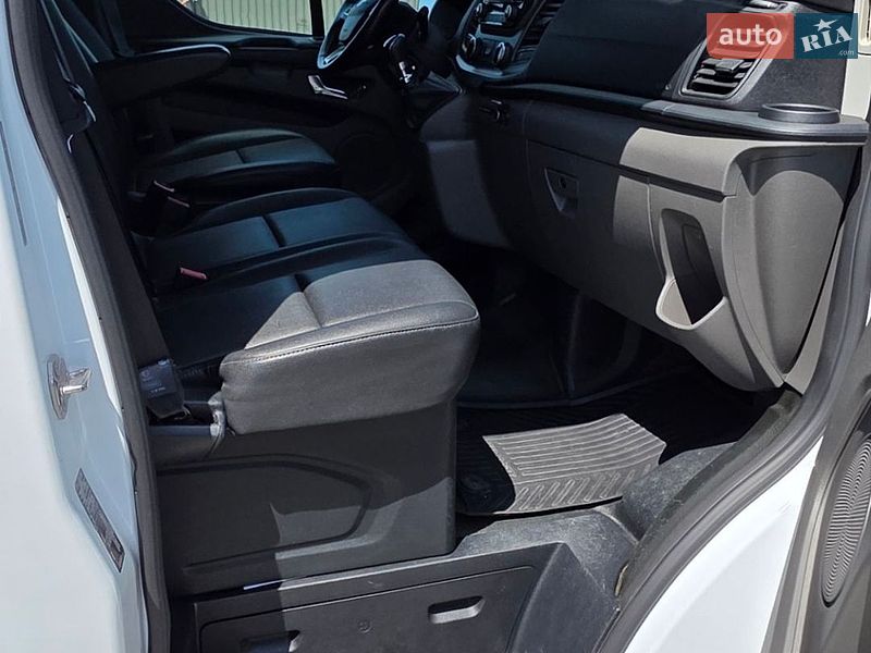 Вантажопасажирський фургон Ford Transit Custom 2019 в Чорткові