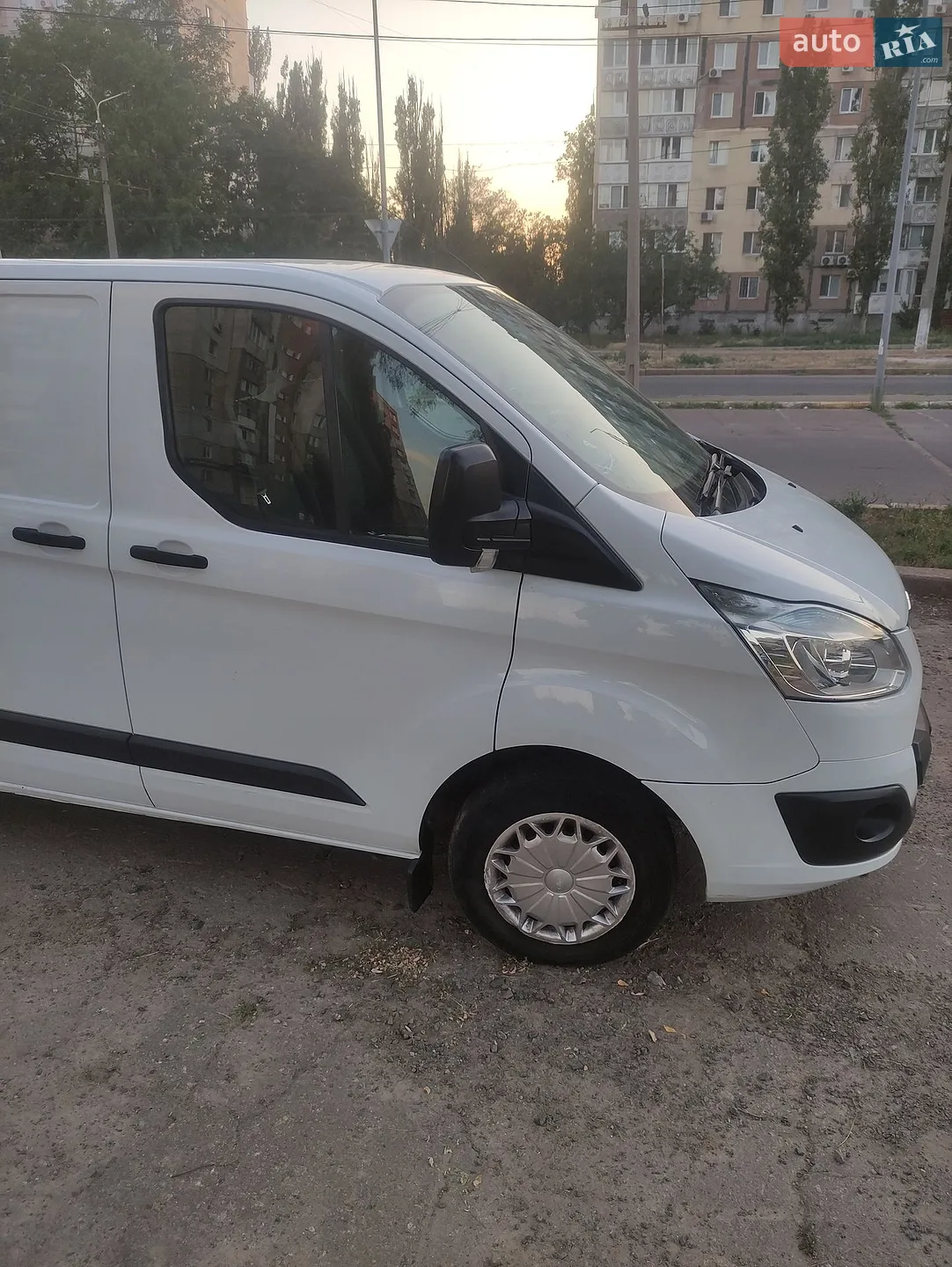 Ford Transit Custom 2014 VIN WF0YXXTTGYEB00714 фото оголошення 3 з 6