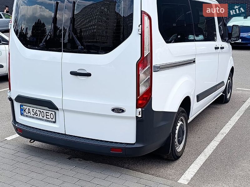 Минивэн Ford Transit Custom 2015 в Киеве