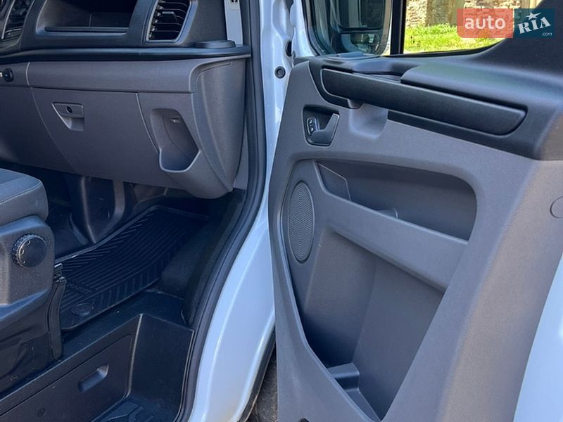 Грузовой фургон Ford Transit Custom 2022 в Бродах