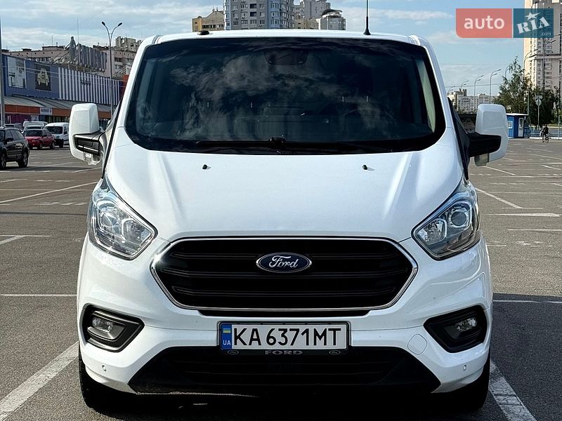 Вантажний фургон Ford Transit Custom 2018 в Києві