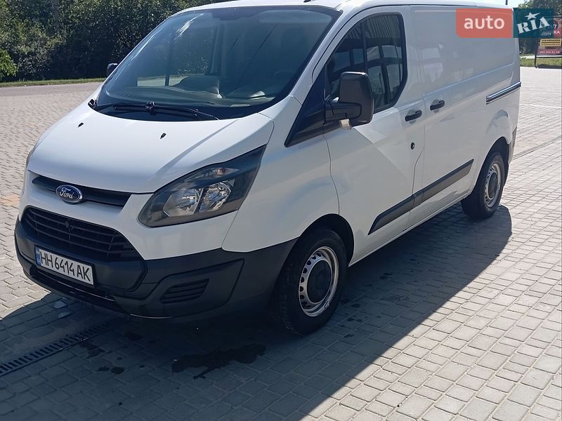 Вантажний фургон Ford Transit Custom