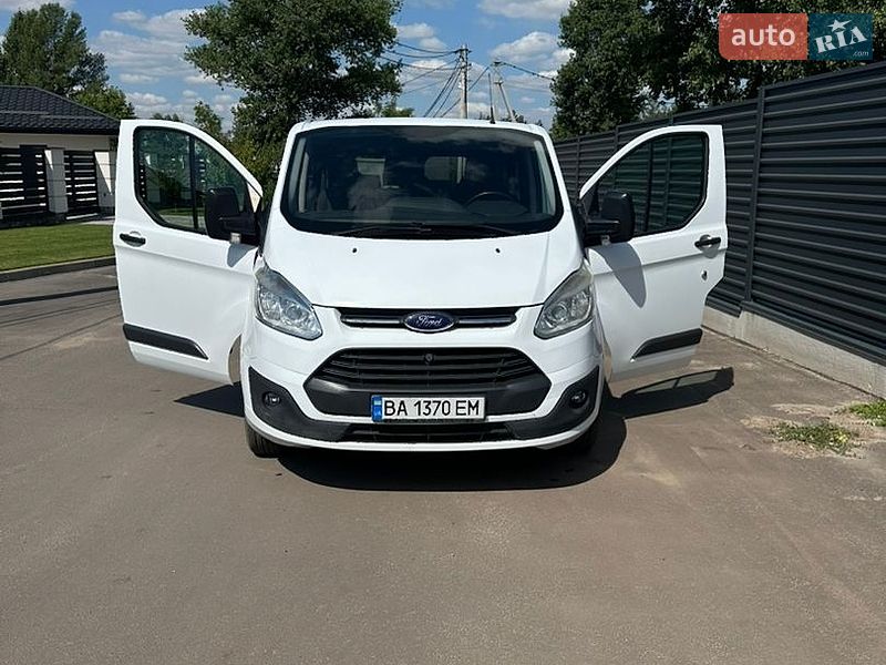 Минивэн Ford Transit Custom 2016 в Кропивницком