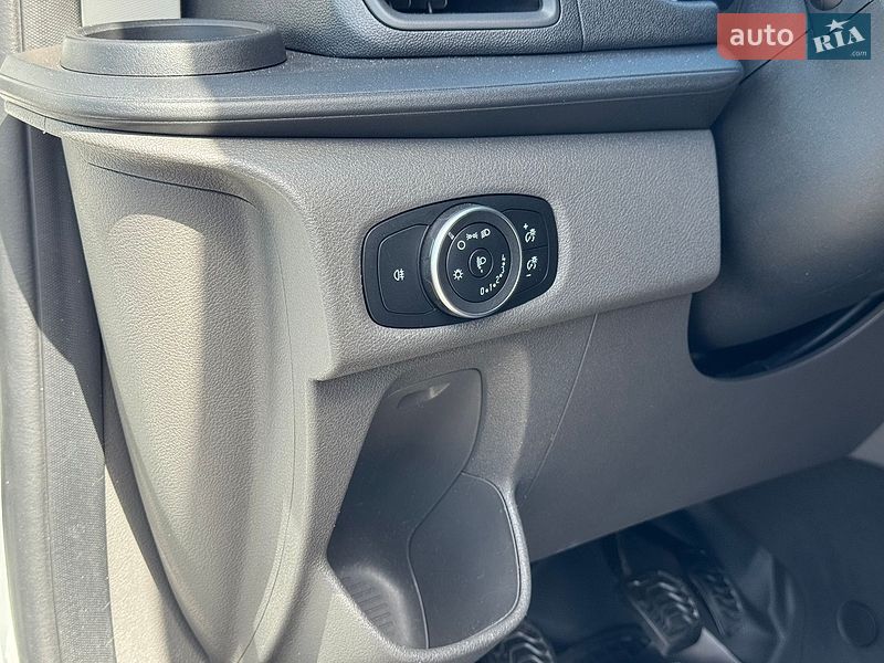 Вантажний фургон Ford Transit Custom 2021 в Рівному фото 15 Вантажний фургон Ford Transit Custom 2021 в Рівному