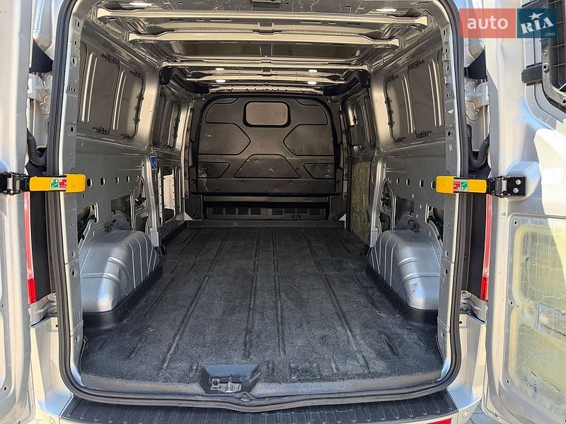 Вантажний фургон Ford Transit Custom 2020 в Луцьку