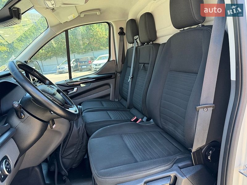 Вантажний фургон Ford Transit Custom 2020 в Луцьку