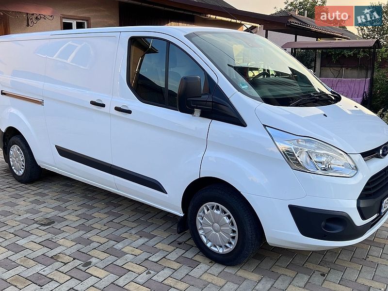 Грузовой фургон Ford Transit Custom 2016 в Ивано-Франковске
