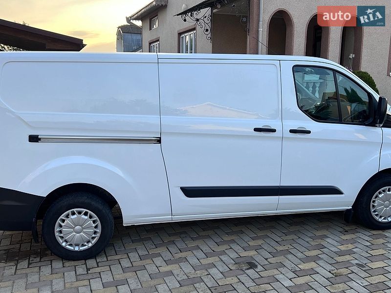 Грузовой фургон Ford Transit Custom 2016 в Ивано-Франковске