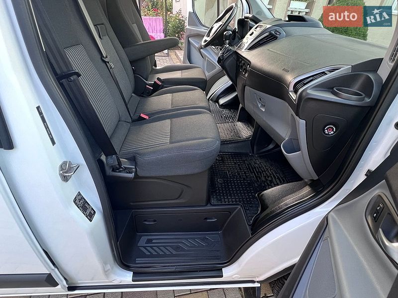 Грузовой фургон Ford Transit Custom 2016 в Ивано-Франковске