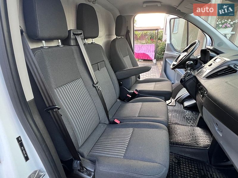 Грузовой фургон Ford Transit Custom 2016 в Ивано-Франковске