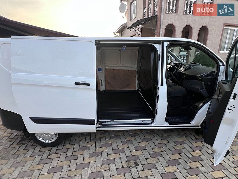 Грузовой фургон Ford Transit Custom 2016 в Ивано-Франковске
