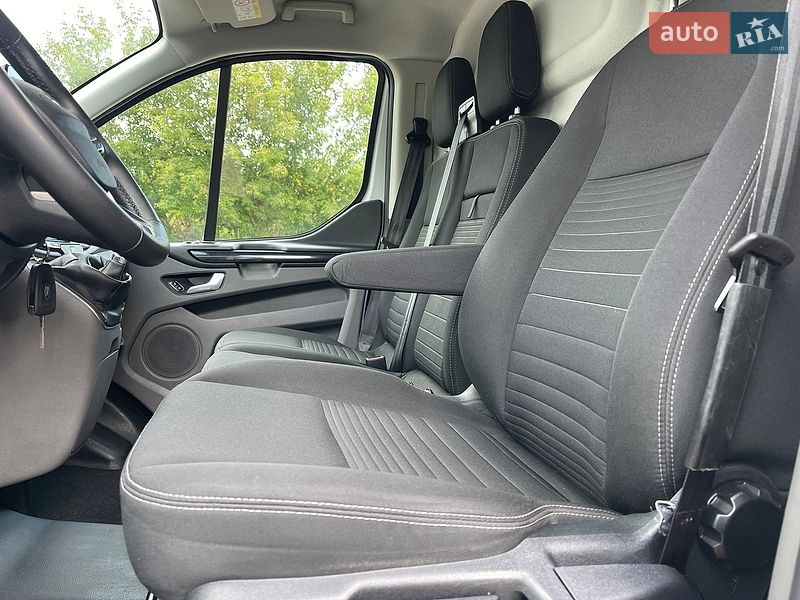 Грузовой фургон Ford Transit Custom 2023 в Дубно